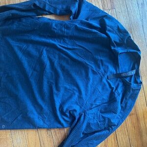 Lululemon metal vent long sleeve never worn